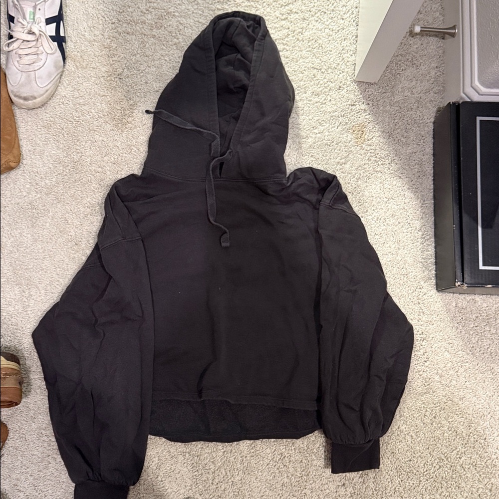 Zara Black Cropped Hoodie